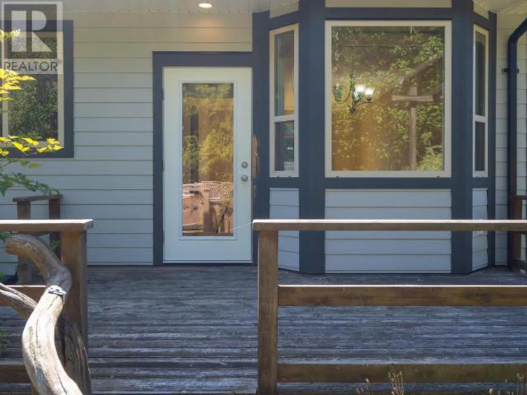 7313 Kemano Street, Powell River, BC, V8A 0A8 - 15