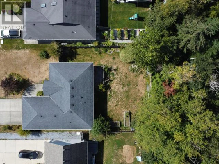 7313 Kemano Street, Powell River, BC, V8A 0A8 - 36