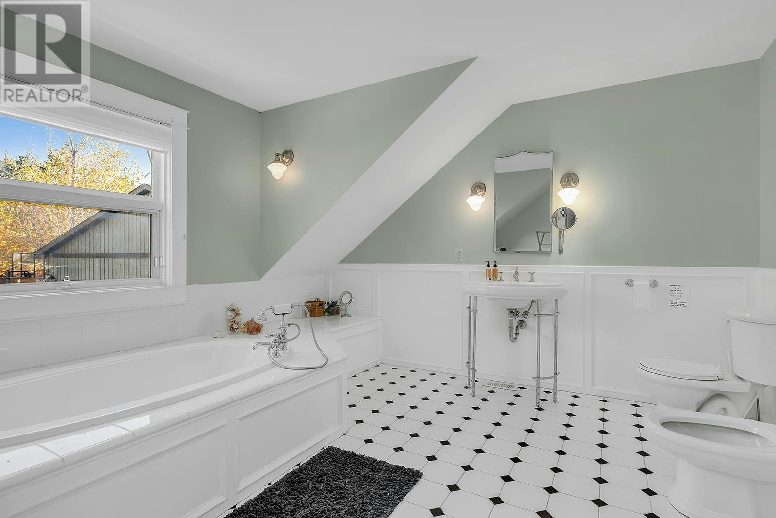 863 Coronado Crescent, Kelowna, BC, V1Y 6G1 - 50