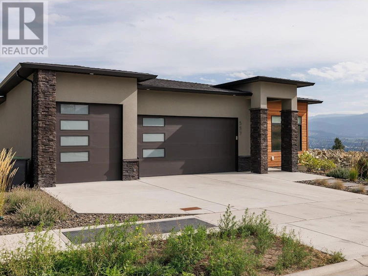 557 Acadia Street, Kelowna, BC, V1V 0A8 - 34