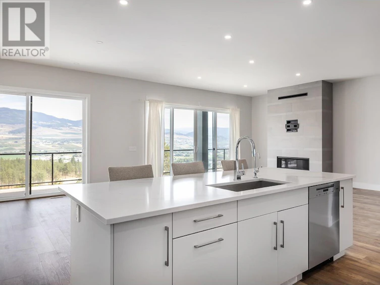 557 Acadia Street, Kelowna, BC, V1V 0A8 - 8