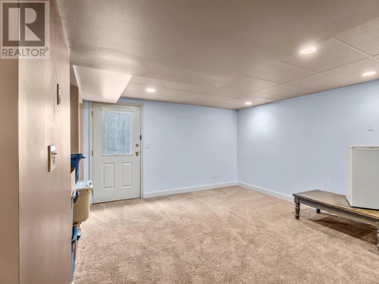 4942 Woodland Court, Kamloops, BC, V2C 6V5 - 37