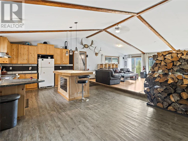 1446 Nittel Road, Seymour Arm, BC, V0E 1M0 - 11