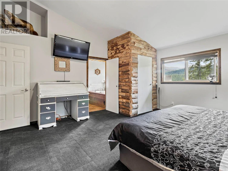 1446 Nittel Road, Seymour Arm, BC, V0E 1M0 - 18