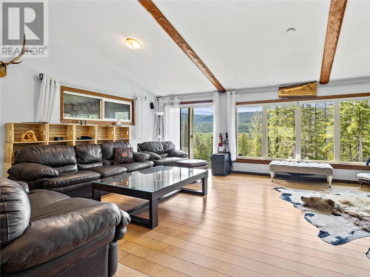 1446 Nittel Road, Seymour Arm, BC, V0E 1M0 - 2