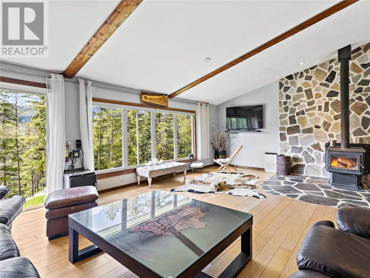 1446 Nittel Road, Seymour Arm, BC, V0E 1M0 - 5