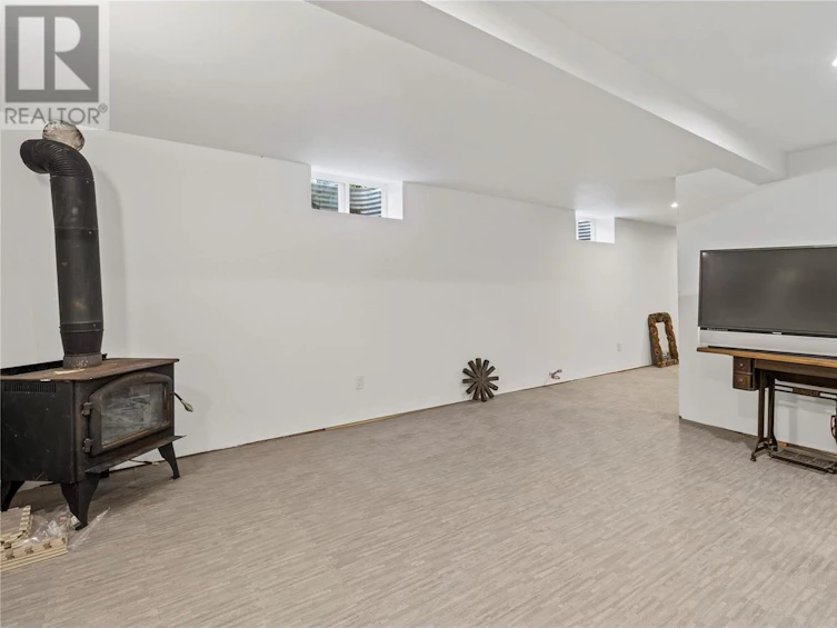 1446 Nittel Road, Seymour Arm, BC, V0E 1M0 - 32