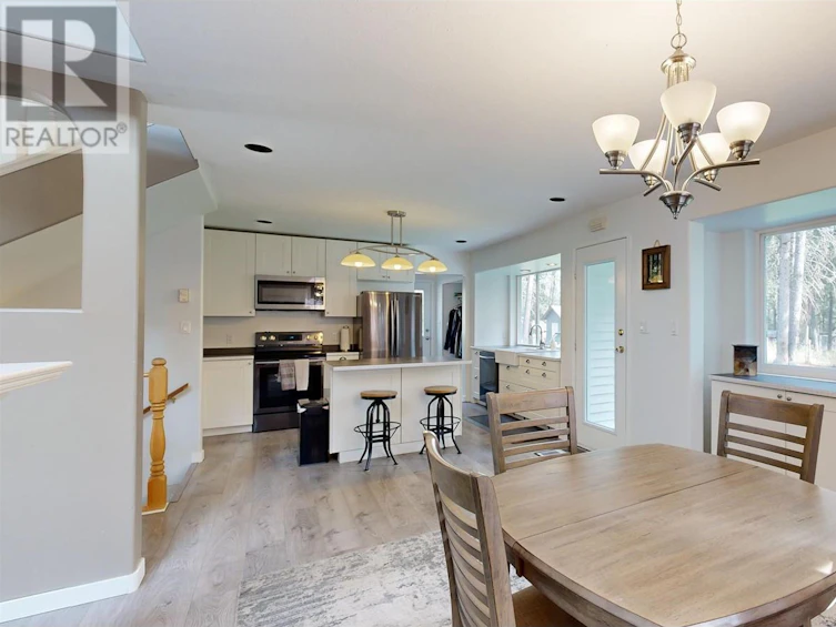 5070 Kinncum Road, 108 Mile Ranch, BC, V0K 2Z0 - 11