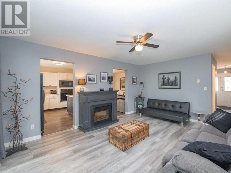 10-2716 Wolfenden Terrace, Armstrong, BC, V4Y 2A6 - 10