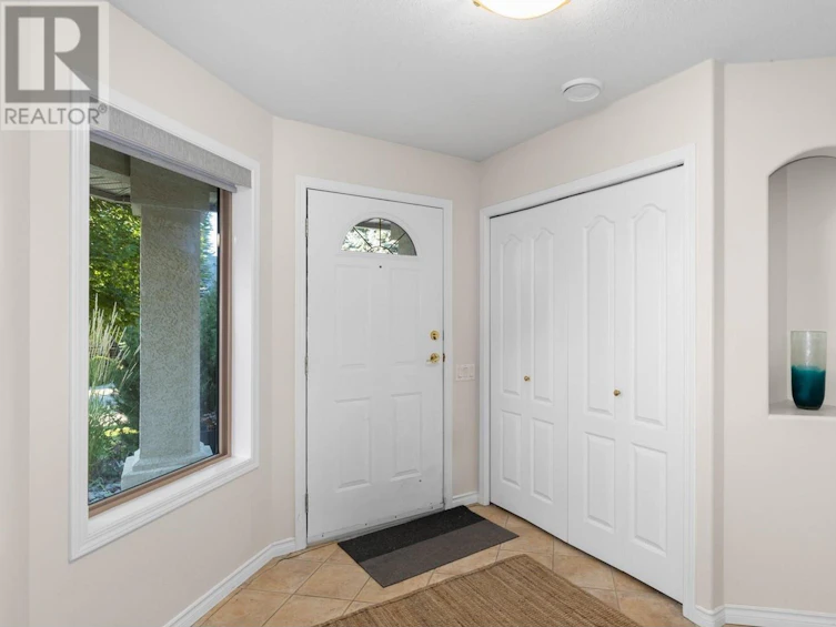 2135 Chilanko Court, Kelowna, BC, V1V 2L7 - 39