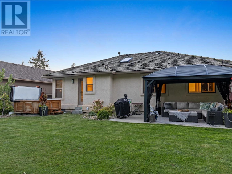 2135 Chilanko Court, Kelowna, BC, V1V 2L7 - 42