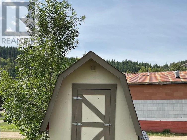 171 Government N Avenue, Greenwood, BC, V0H 1J0 - 12