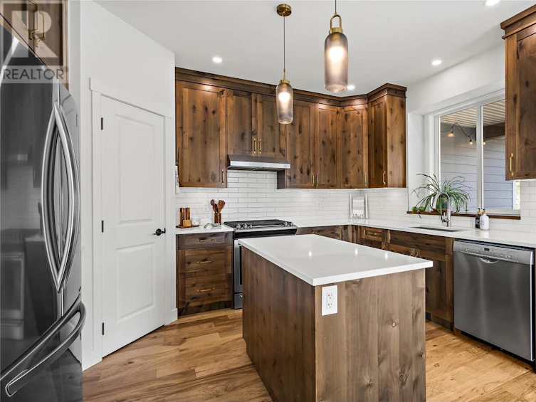 3200 Northeast 20 Street, Salmon Arm, BC, V1E 2G9 - 16