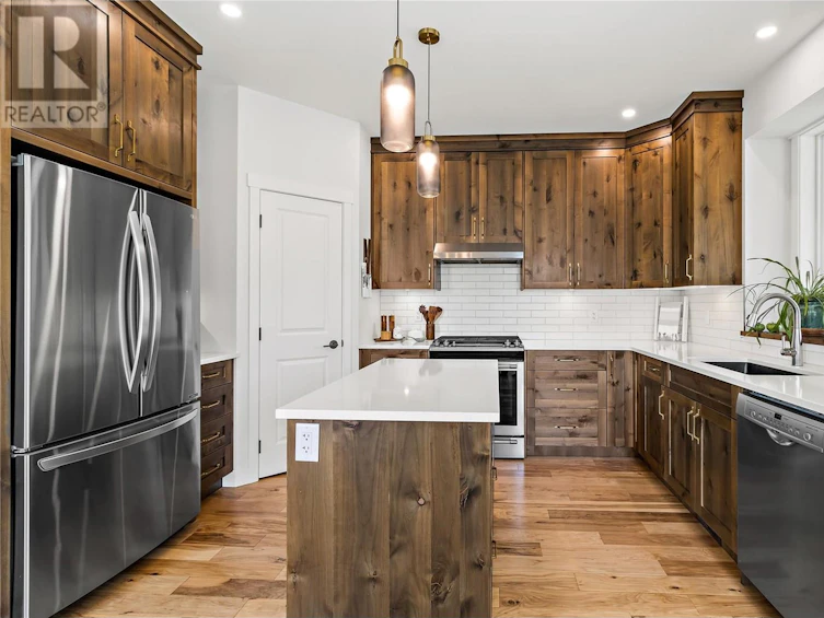 3200 Northeast 20 Street, Salmon Arm, BC, V1E 2G9 - 19