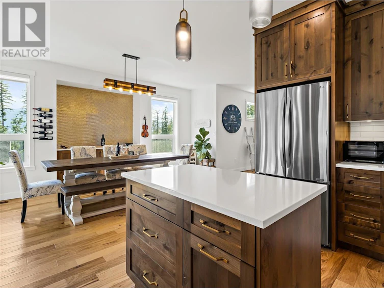 3200 Northeast 20 Street, Salmon Arm, BC, V1E 2G9 - 20