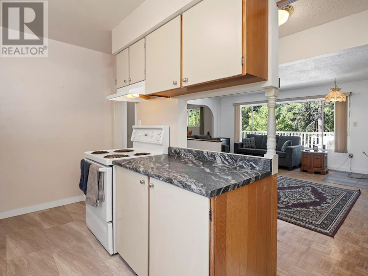 450 Chamiss Crescent, Gold River, BC, V0P 1G0 - 12