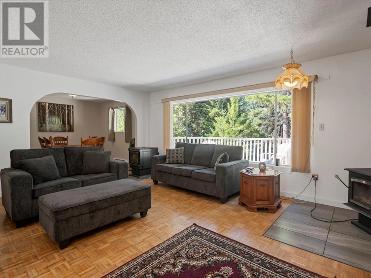 450 Chamiss Crescent, Gold River, BC, V0P 1G0 - 16
