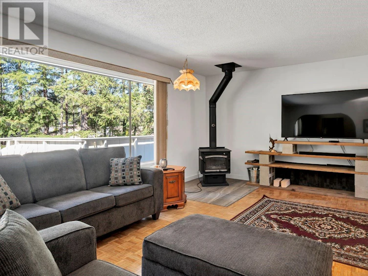 450 Chamiss Crescent, Gold River, BC, V0P 1G0 - 17