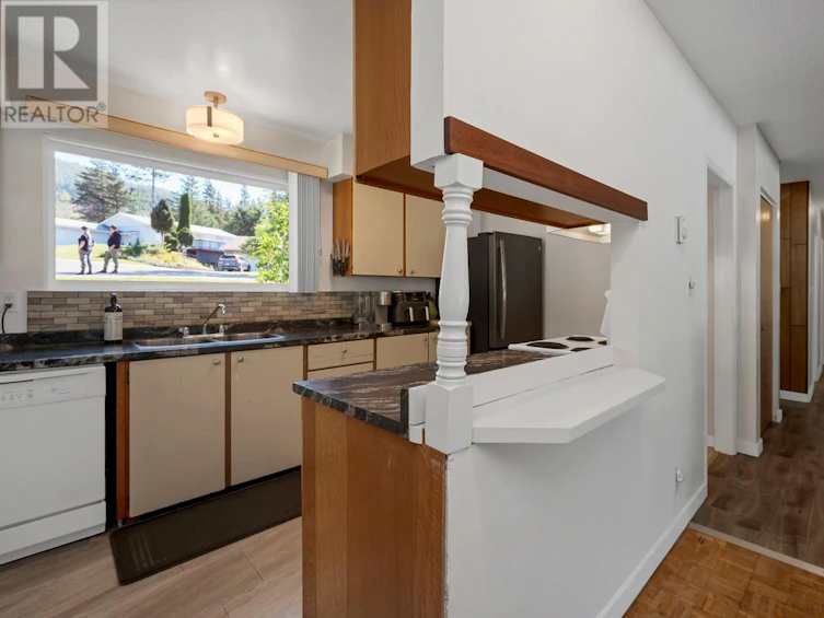 450 Chamiss Crescent, Gold River, BC, V0P 1G0 - 49