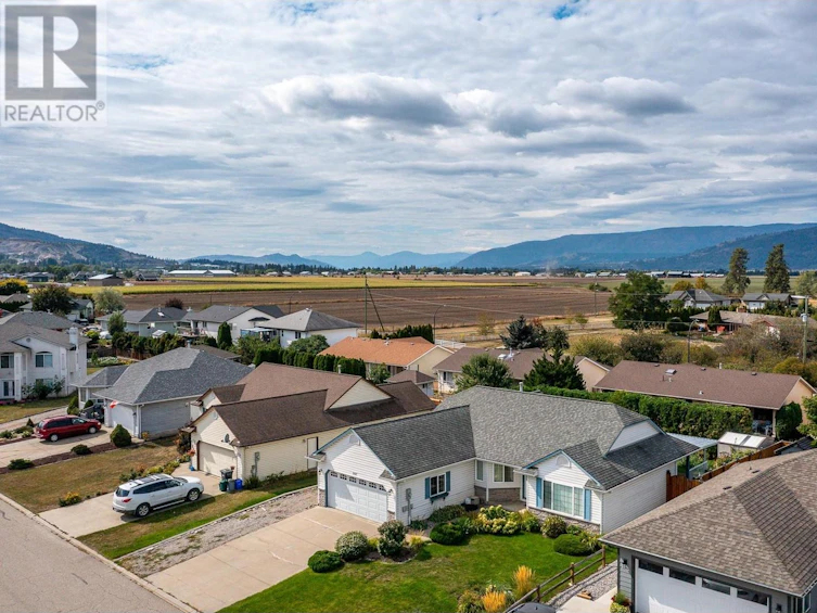 2427 Bradley Drive, Armstrong, BC, V0E 1B1 - 38