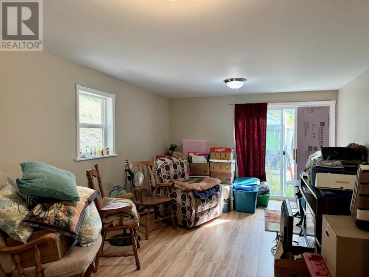 8043-83 Mile Road, 70 Mile House, BC, V0K 2K1 - 17