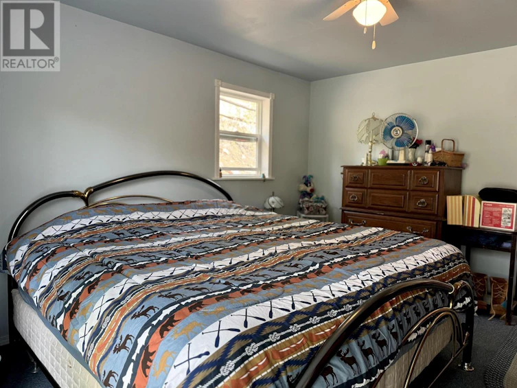 8043-83 Mile Road, 70 Mile House, BC, V0K 2K1 - 18