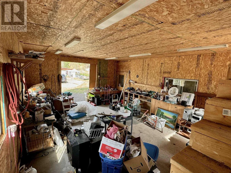 8043-83 Mile Road, 70 Mile House, BC, V0K 2K1 - 28