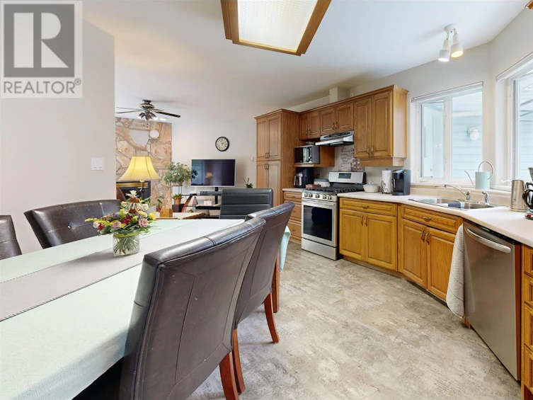 4908 Peasim Court, 108 Mile Ranch, BC, V0K 2Z0 - 9