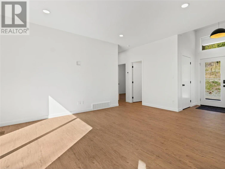 7308 Estate Place, Anglemont, BC, V0E 1M8 - 18