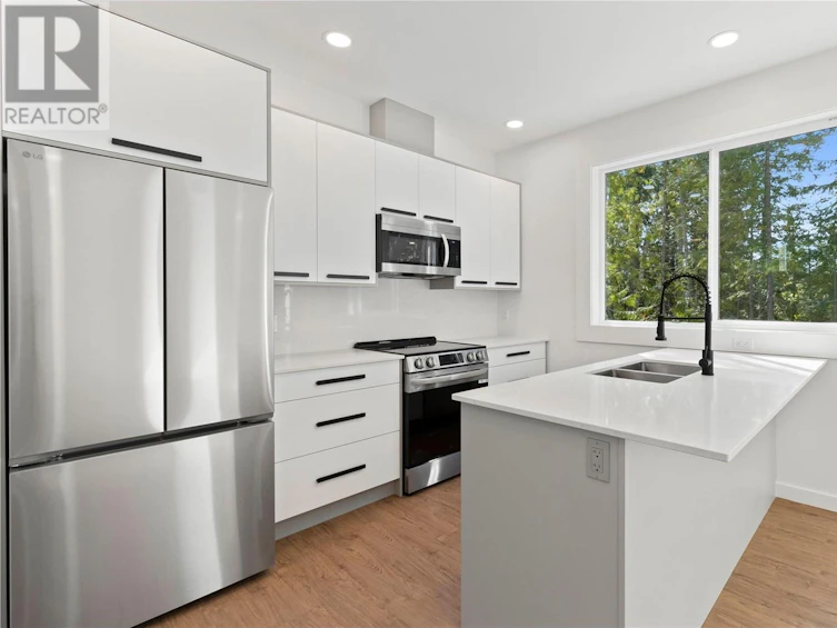 7308 Estate Place, Anglemont, BC, V0E 1M8 - 20