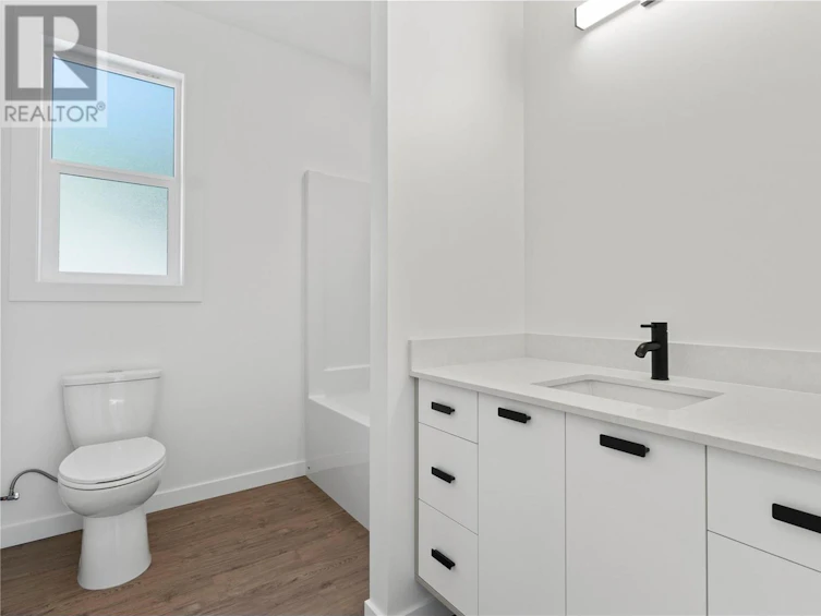 7308 Estate Place, Anglemont, BC, V0E 1M8 - 24