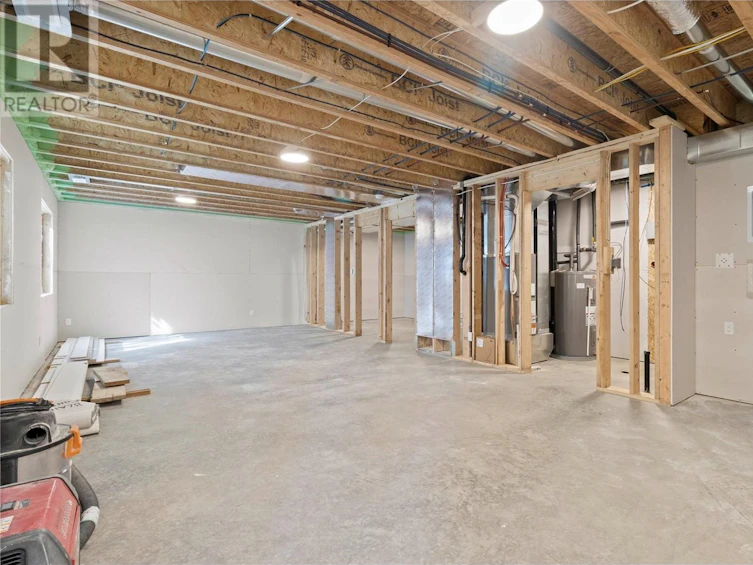 7308 Estate Place, Anglemont, BC, V0E 1M8 - 29