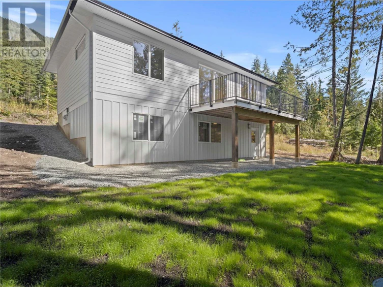 7308 Estate Place, Anglemont, BC, V0E 1M8 - 41
