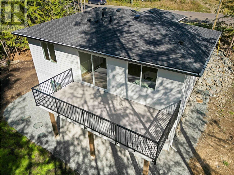 7308 Estate Place, Anglemont, BC, V0E 1M8 - 6