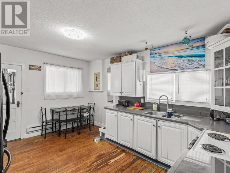 2293 Woodlawn Street, Kelowna, BC, V1Y 2T1 - 12