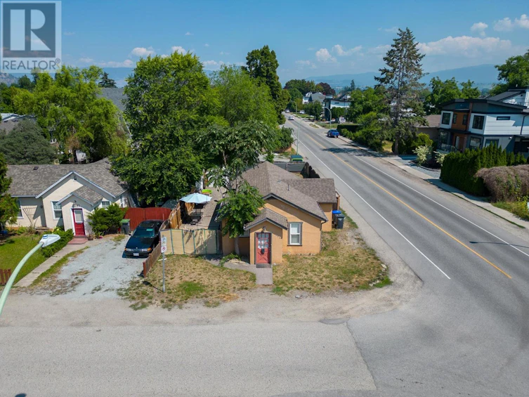 2293 Woodlawn Street, Kelowna, BC, V1Y 2T1 - 5