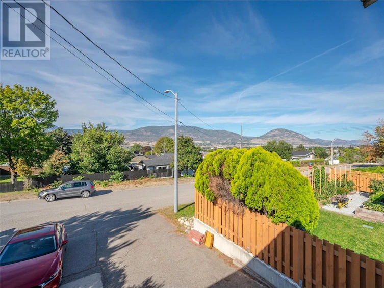1448 Dartmouth Street, Penticton, BC, V2A 4B6 - 28