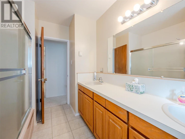 1448 Dartmouth Street, Penticton, BC, V2A 4B6 - 35