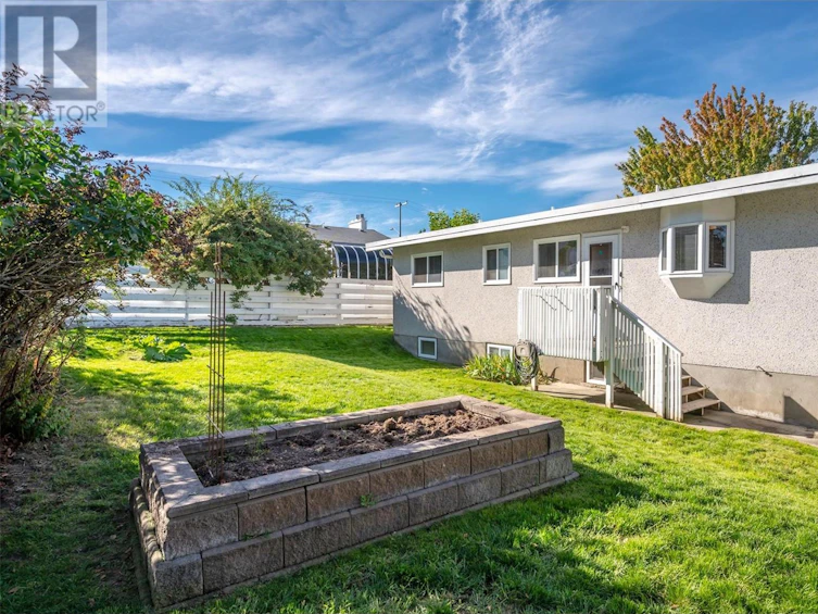 1448 Dartmouth Street, Penticton, BC, V2A 4B6 - 48