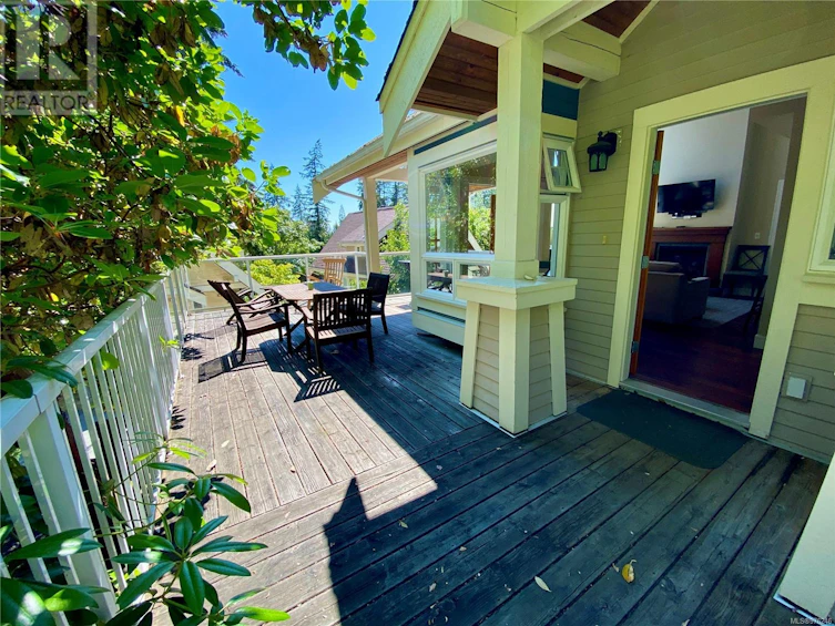 22a-2315 Mackinnon Road, Pender Island, BC, V0N 2M1 - 12