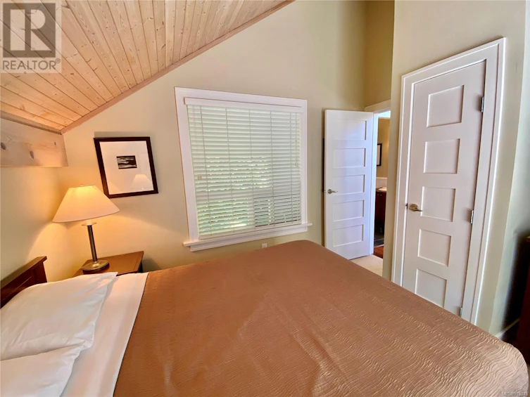 22a-2315 Mackinnon Road, Pender Island, BC, V0N 2M1 - 5