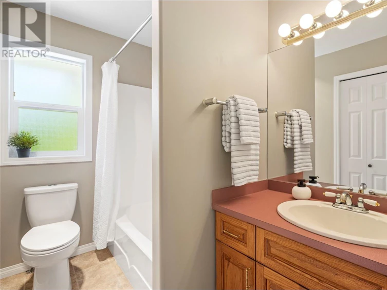 12-2592 Alpen Paradies Road, Blind Bay, BC, V0E 1H1 - 30