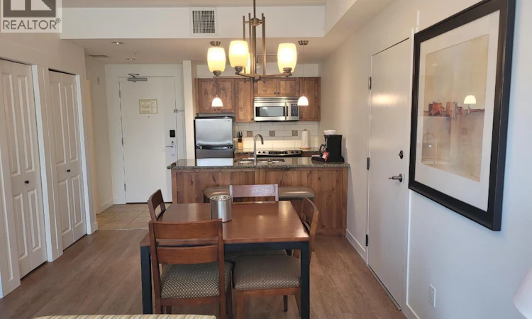 110-4200 Lakeshore Drive
