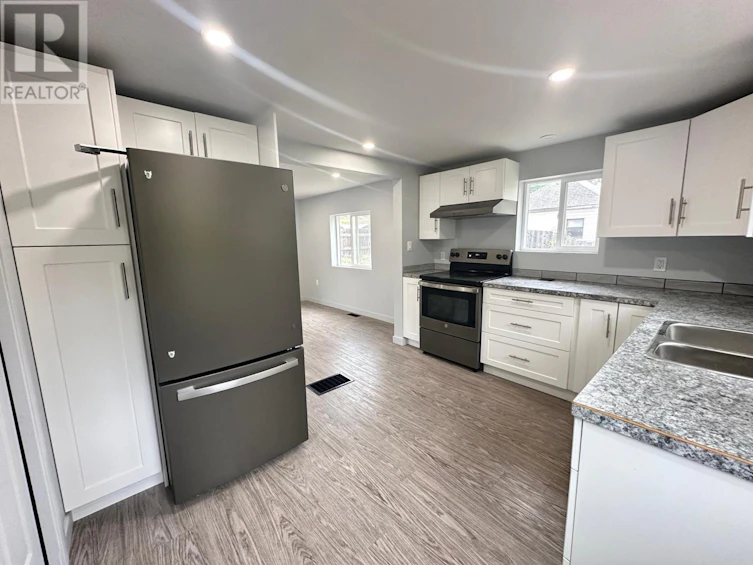 549 Gold S Avenue, Greenwood, BC, V0H 1J0 - 10