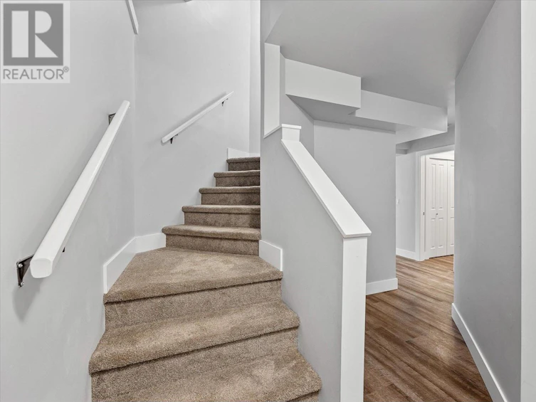 606 South South Crest Drive, Kelowna, BC, V1W 4Y6 - 23