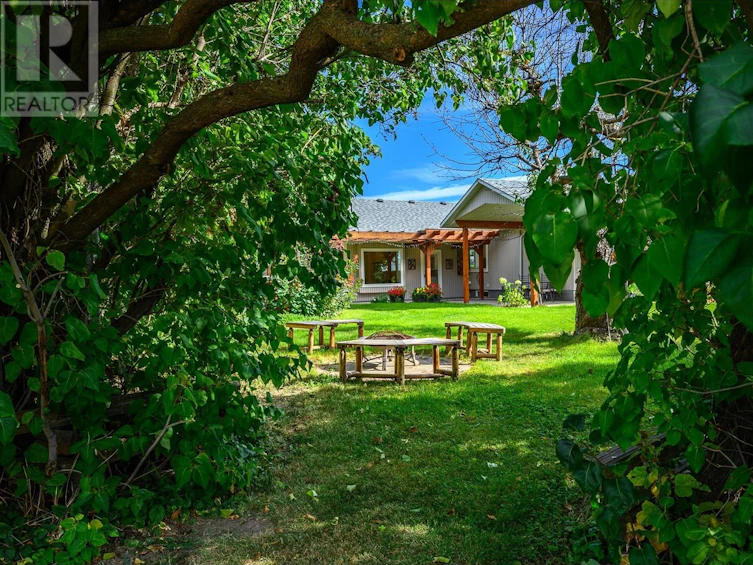 8510 Aberdeen Road, Coldstream, BC, V1B 2J6 - 37