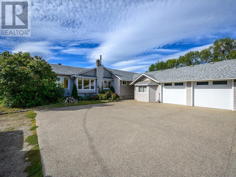 8510 Aberdeen Road, Coldstream, BC, V1B 2J6 - 4
