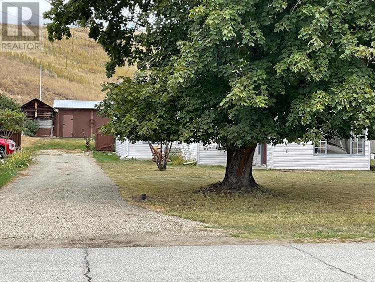270 Dominion Street, Midway, BC, V0H 1M0 - 3