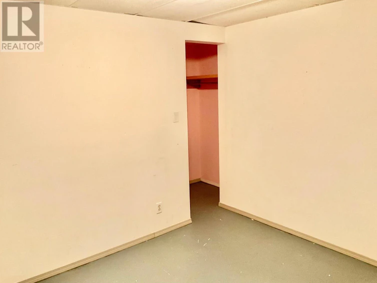 270 Dominion Street, Midway, BC, V0H 1M0 - 40