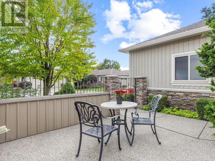 207-2365 Stillingfleet Road, Kelowna, BC, V1W 4X5 - 2